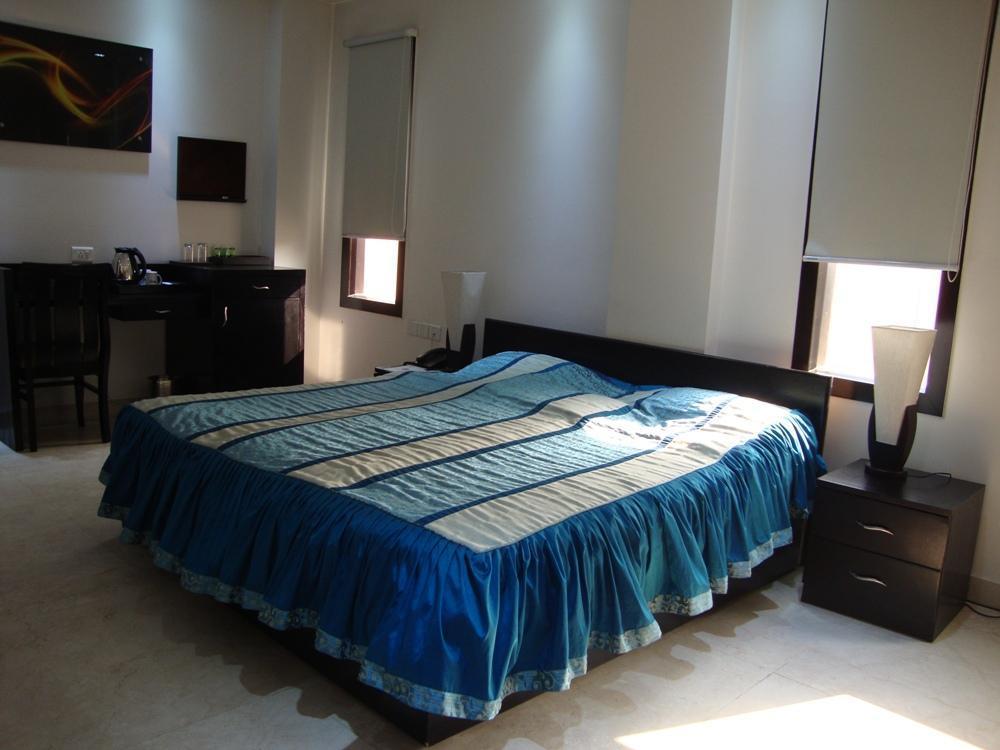 Oyo Flagship 18940 Hotel Swathi New Delhi Buitenkant foto