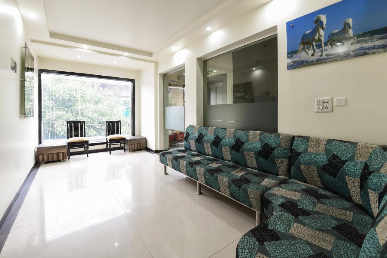 Oyo Flagship 18940 Hotel Swathi New Delhi Buitenkant foto