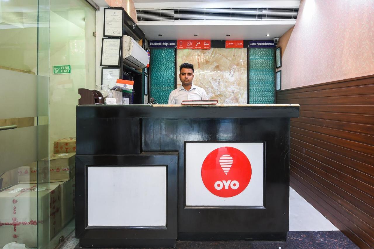 Oyo Flagship 18940 Hotel Swathi New Delhi Buitenkant foto