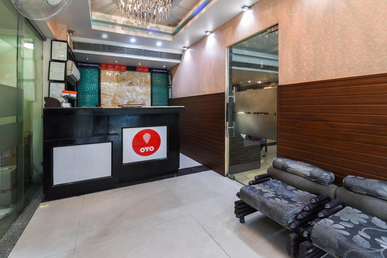 Oyo Flagship 18940 Hotel Swathi New Delhi Buitenkant foto
